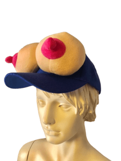 Kasket med Bryster i Plys