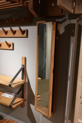 UNO NØGLESKAB I NEUTRAL OLIERET EG