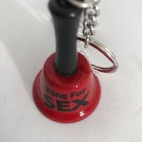 Ring for sex, nøglering klokke